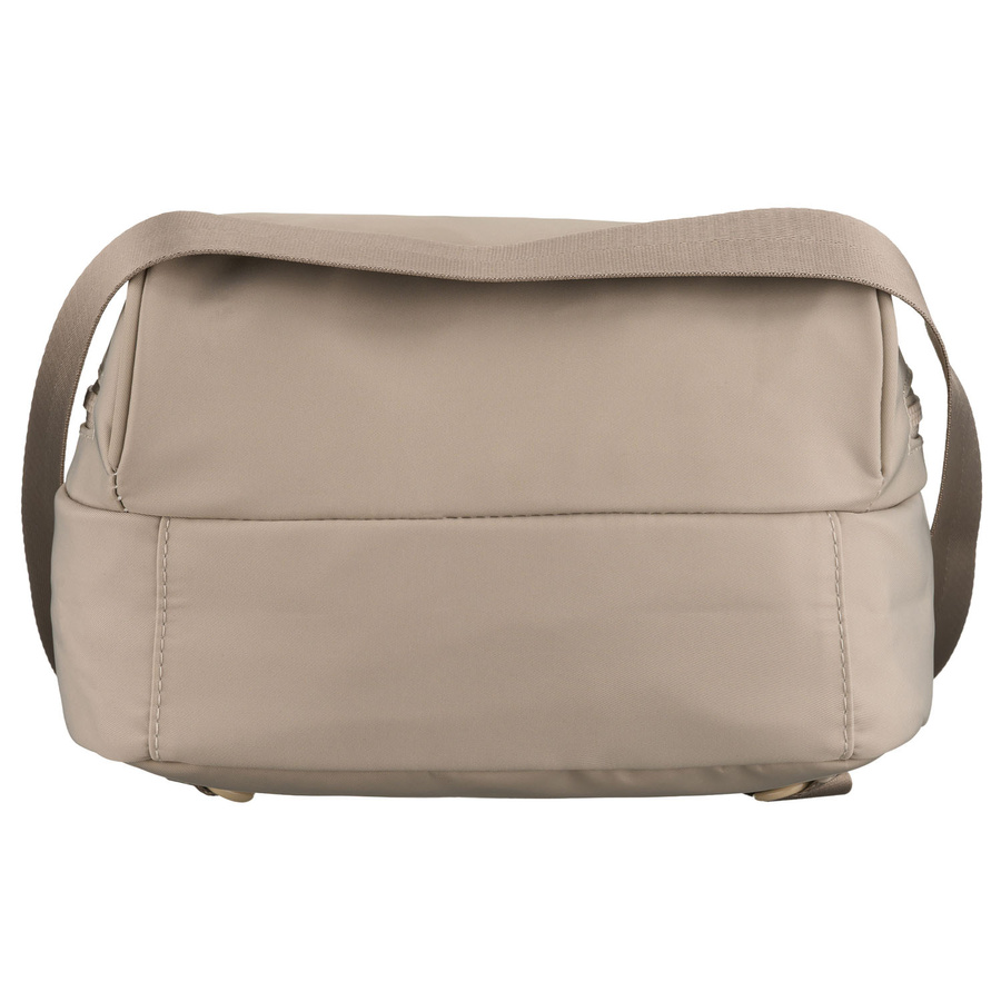 Miejski plecak damski wykonany z poliestru w kolorze ecru, wyposażony w dodatkowy pasek - Peterson