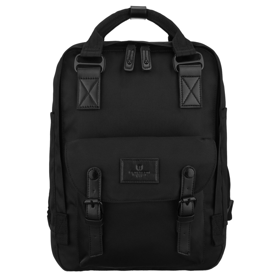 Czarny, duży plecak damski wykonany z poliestru i skóry ekologicznej, zamykany suwakiem - Peterson