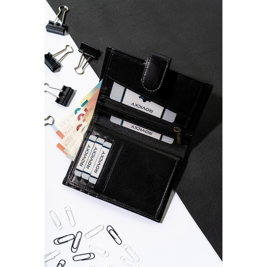 Skórzany, czarny portfel męski z zapięciem i systemem RFID - Rovicky