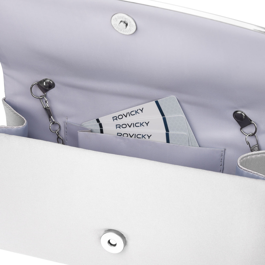 Kopertówka damska wykonana w srebrnym kolorze, zawieszona na srebrnym łańcuszku - Rovicky