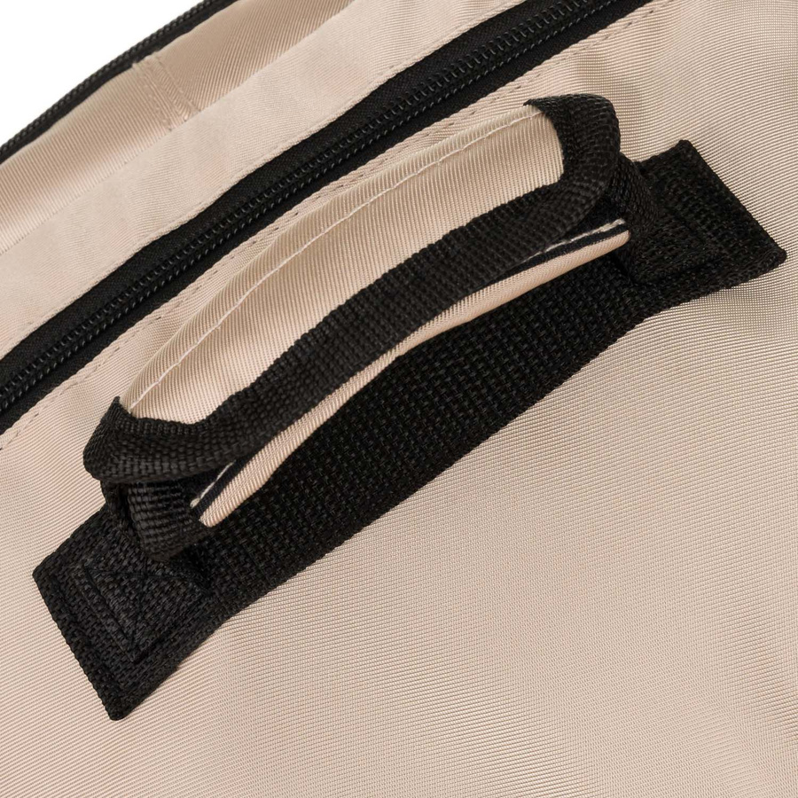 Beżowy plecak kabinowy z wodoodpornego poliestru wyposażony w uchwyt na walizkę - Peterson