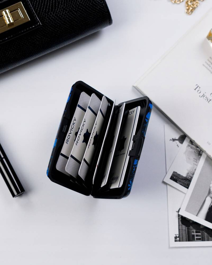 Aluminiowe etui na karty