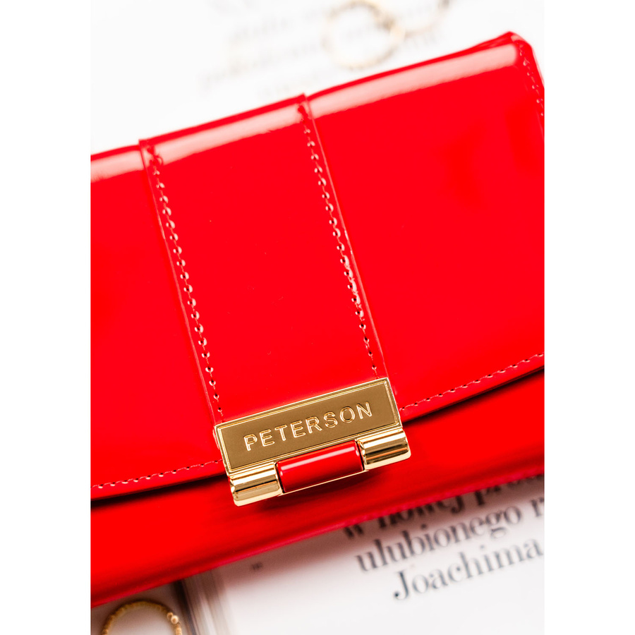 Czerwony, poziomy portfel damski wykonany z lakierowanej skóry ekologicznej - Peterson