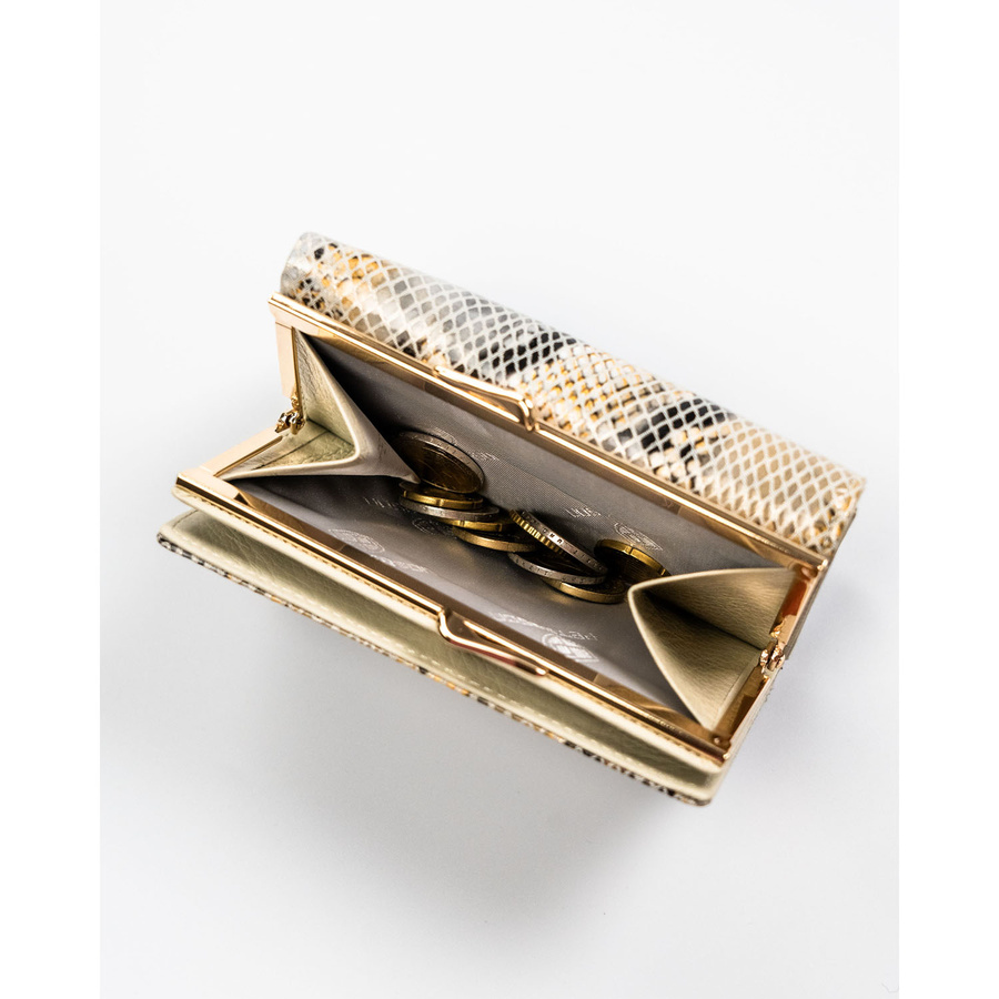Portfel damski na bigiel i zatrzask wykonany ze skóry naturalnej ze wzorem imitującym skórę węża - Peterson