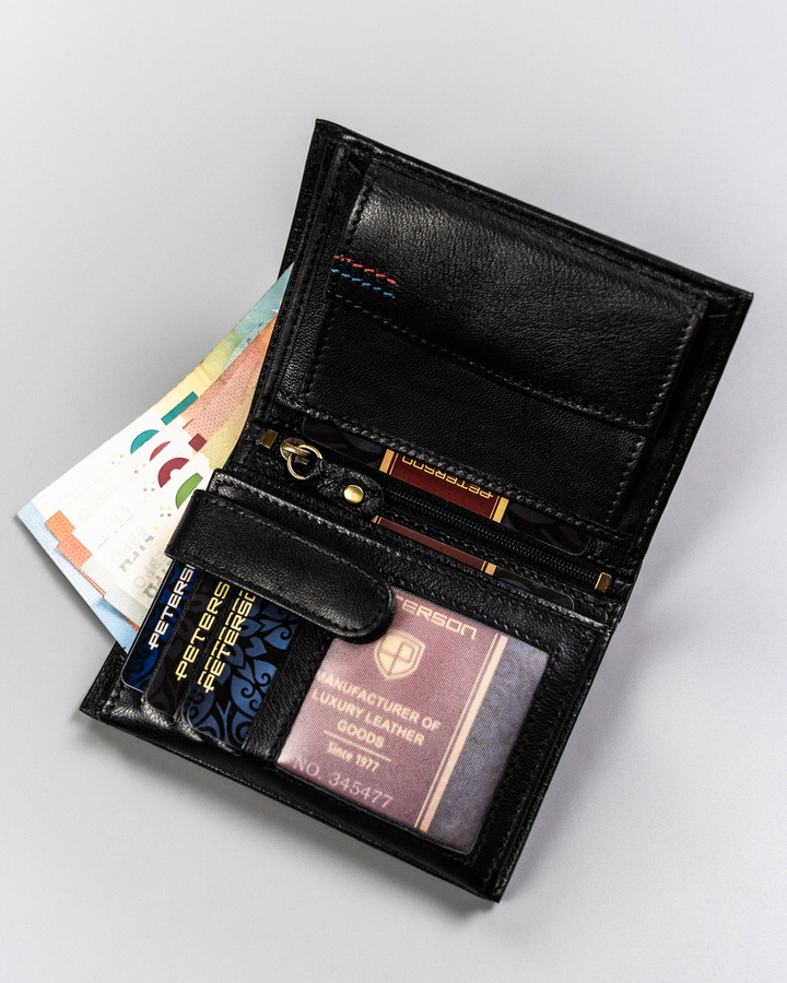Portfel męski w wersji slim z koziej skóry - Peterson