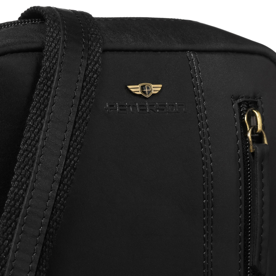 Czarna listonoszka męska ze skóry naturalnej zamykana suwakiem - Peterson