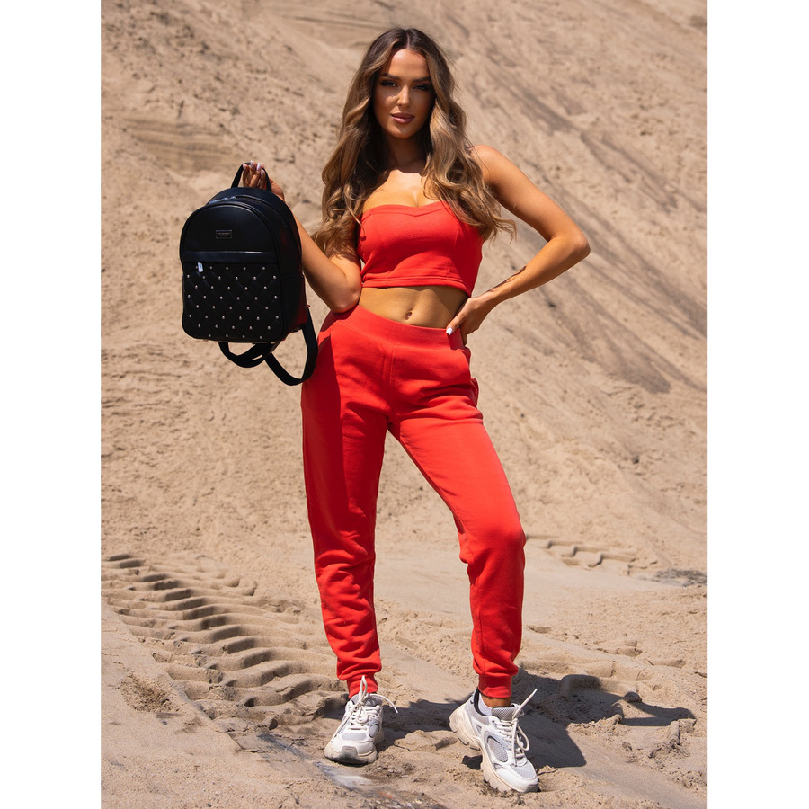 Elegancki czarny mały plecak damski zdobiony pikowaniem i srebrnymi nitami eko skóra Peterson