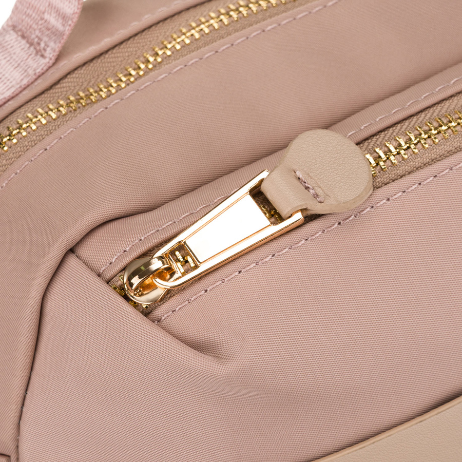 Różowa listonoszka damska z nylonu zamykana suwakiem - Peterson