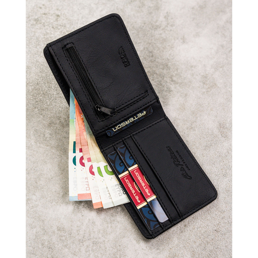 Portfel męski w czarnym kolorze z subtelnym, perforowanym zdobieniem - Peterson