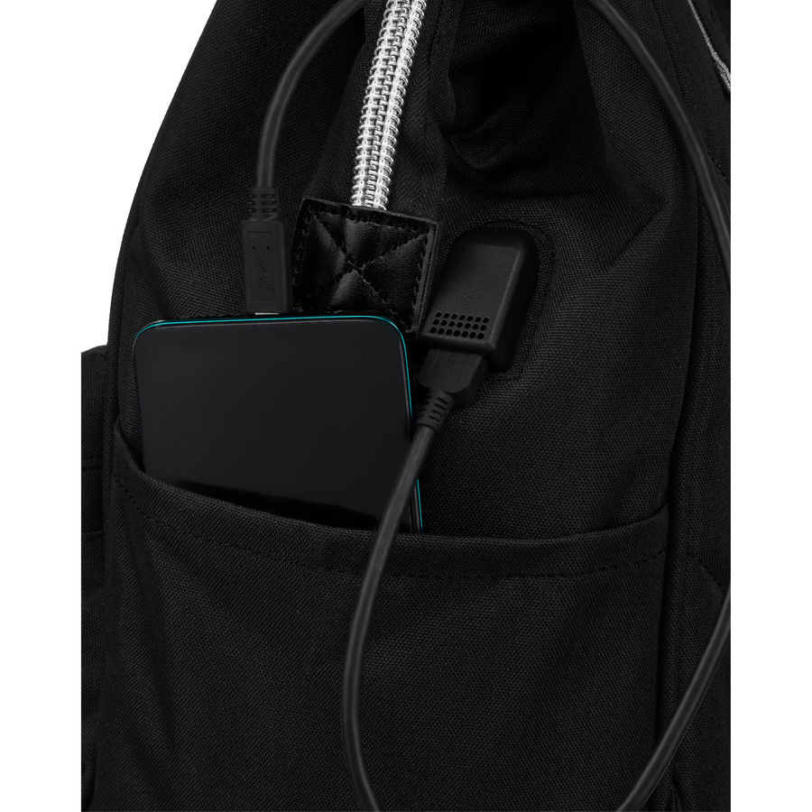 Praktyczny plecak miejski z kieszonkami i portem USB - Peterson