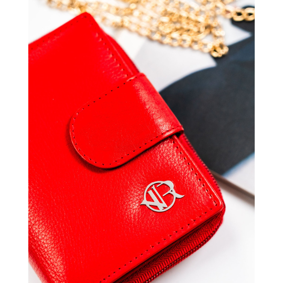 Mały portfel w czerwonym kolorze zamykany na zatrzask - Rovicky