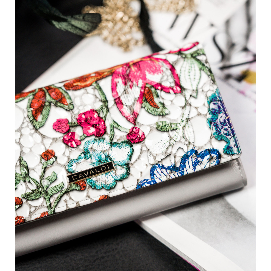Duży, wielokolorowy portfel damski wykonany ze skóry naturalnej i ekologicznej - 4U Cavaldi