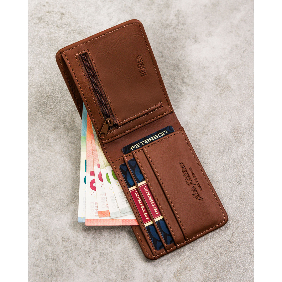 Brązowy portfel męski bez zapięcia z subtelnym, perforowanym zdobieniem - Peterson