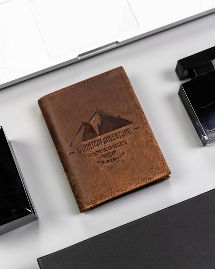 Duży pionowy portfel męski ze skóry naturalnej - Peterson