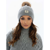 Ciepła czapka damska z futrzanym pomponem szara - Peterson