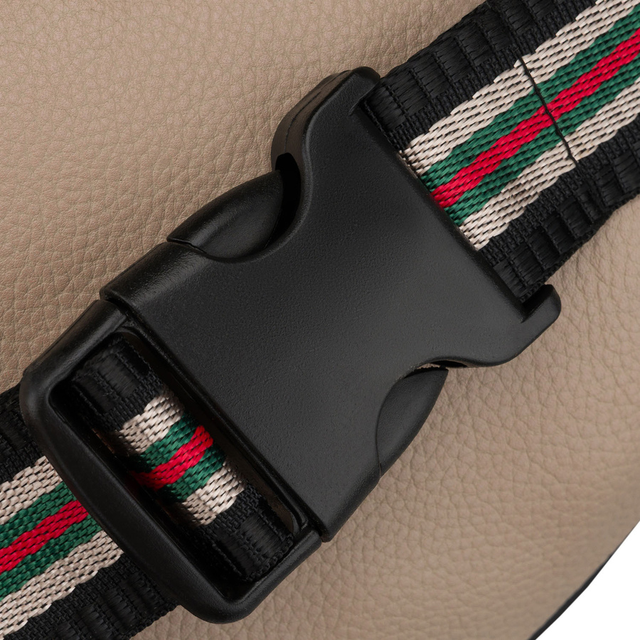 Skórzana saszetka damska w beżowym kolorze, jednokomorowa i zamykana na suwak - Rovicky