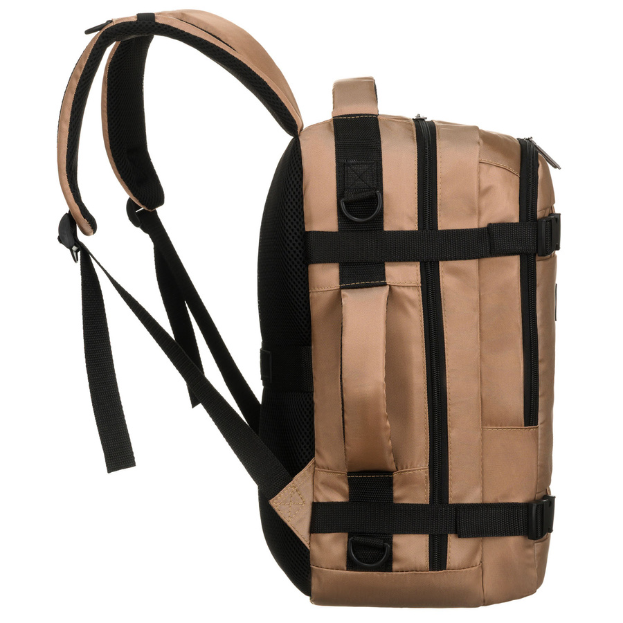 Plecak podróżny z poliestru w beżowym kolorze, zawieszony na oddychających szelkach - Peterson