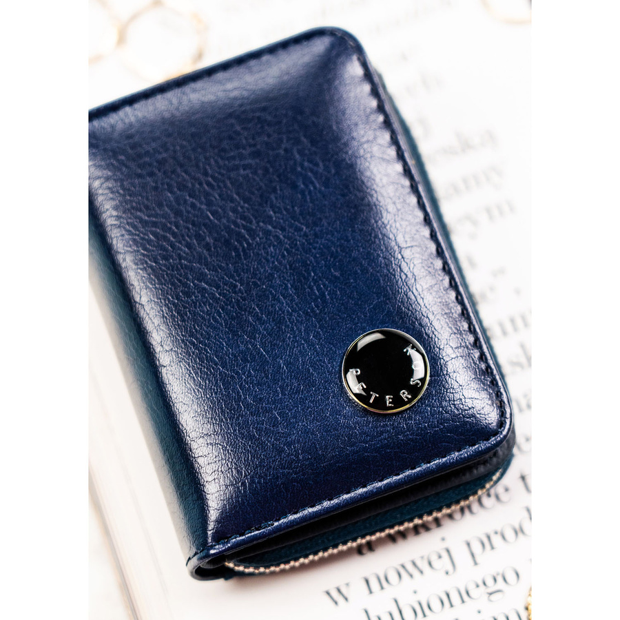Mały portfel damski ze skóry naturalnej i ekologicznej w granatowym kolorze - Peterson