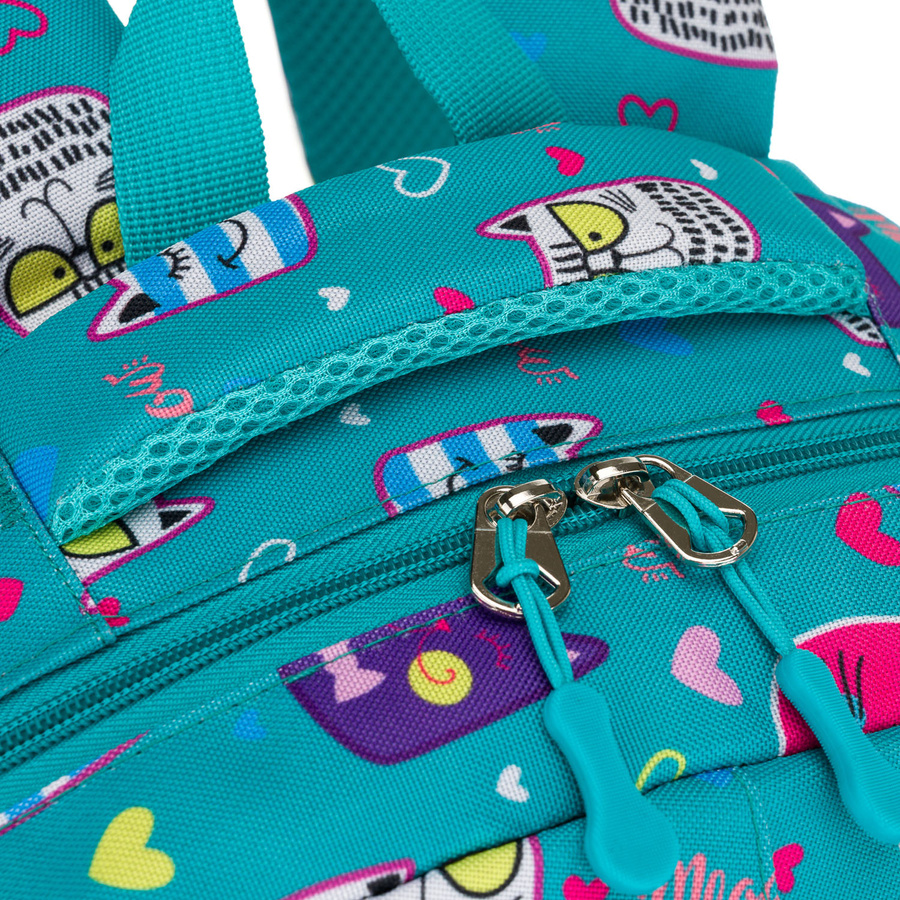 Młodzieżowy plecak szkolny odszyty z poliestru pokryty uroczym wzorem w kotki - Peterson