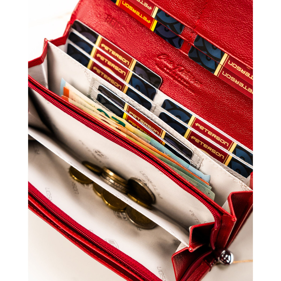 Klasyczny, duży portfel damski ze skóry naturalnej w czerwonym kolorze - Peterson