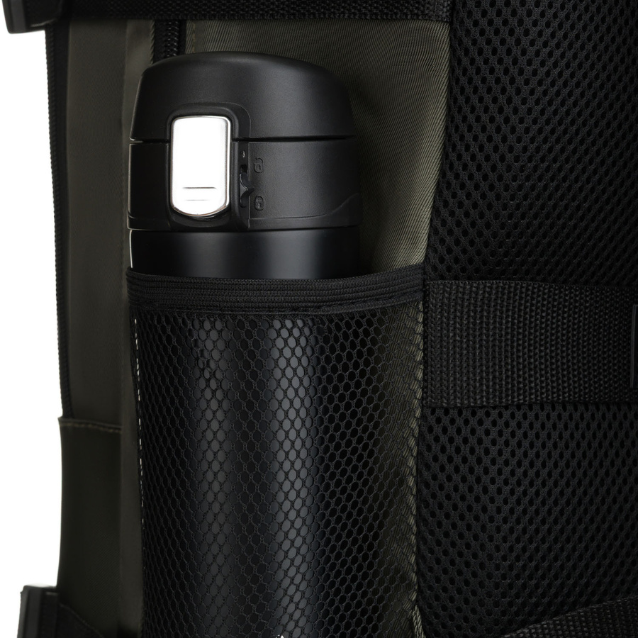 Szary plecak podróżny zawieszony na oddychających szelkach, zamykany suwakiem - Peterson