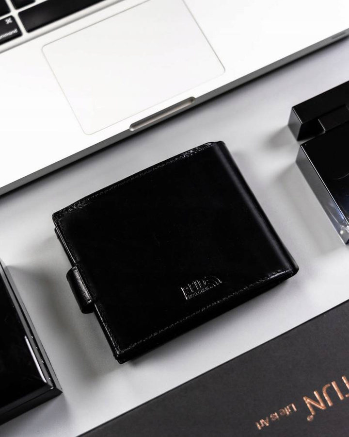 Duży, skórzany portfel męski zapinany na zatrzask - Peterson