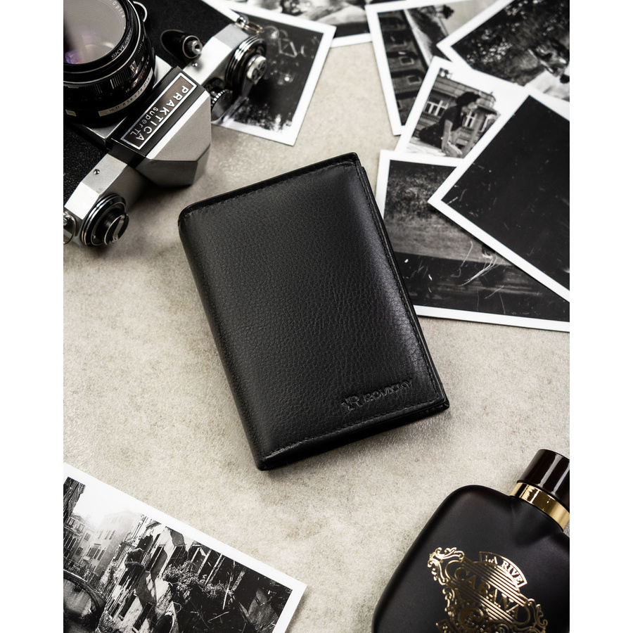 Duży portfel męski ze skóry naturalnej w czarnym kolorze, mieszczący dowód rejestracyjny - Rovicky