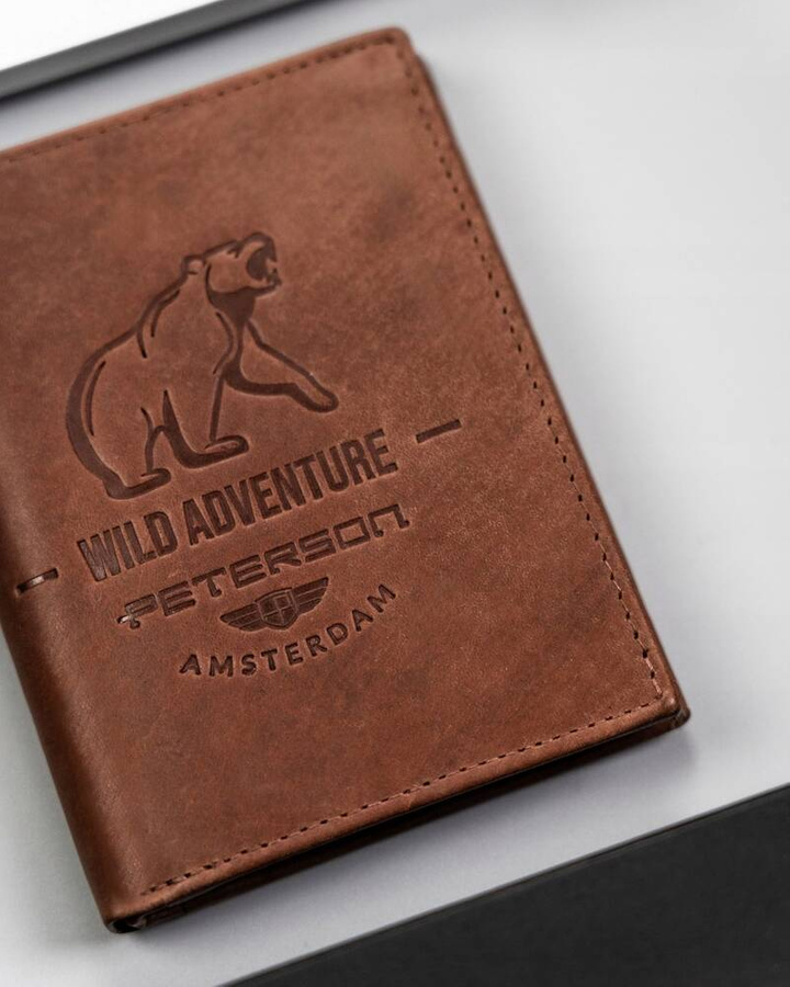 Duży, skórzany portfel męski w orientacji pionowej - Peterson