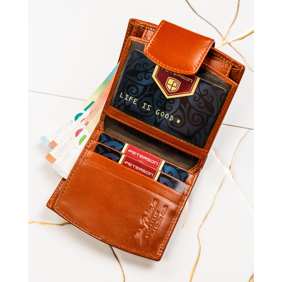 Mały, skórzany portfel damski w jasnobrązowym kolorze z systemem RFID - Peterson