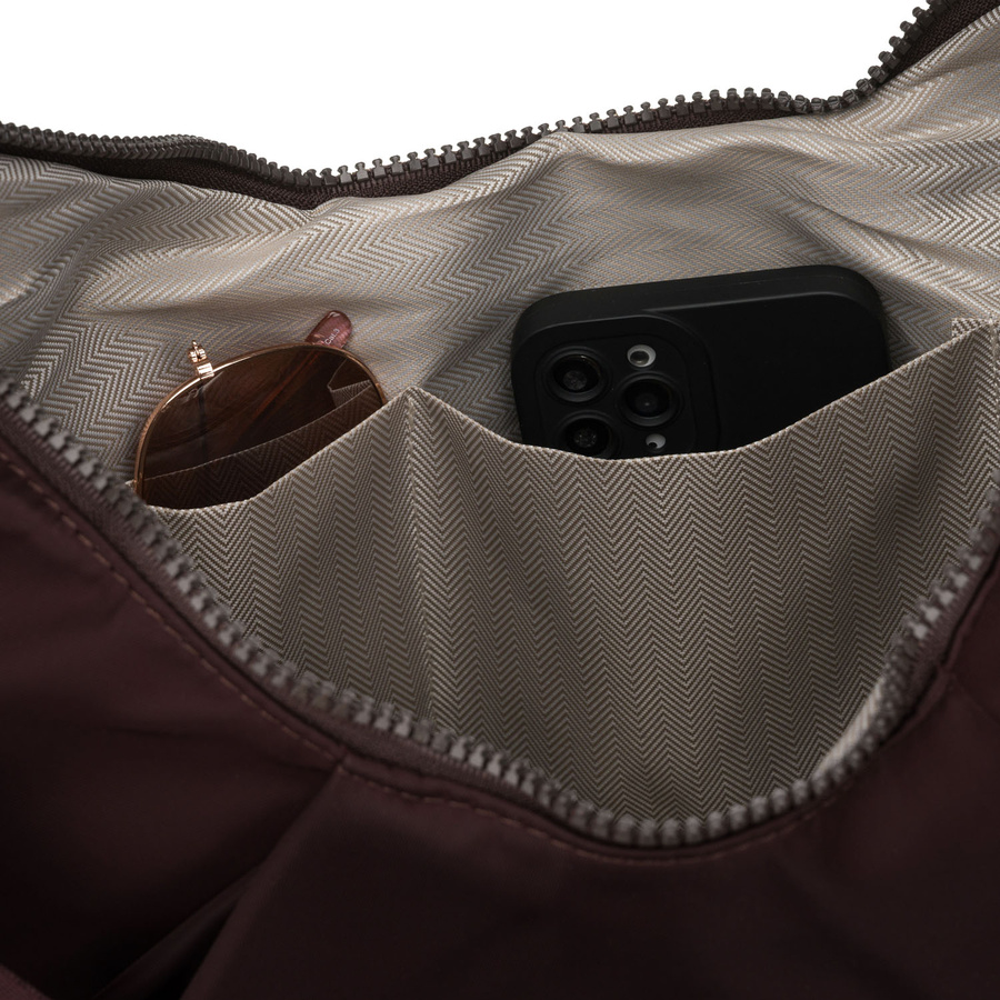 Duża, bordowa torebka damska z poliestru, mieszcząca format A4 - Peterson