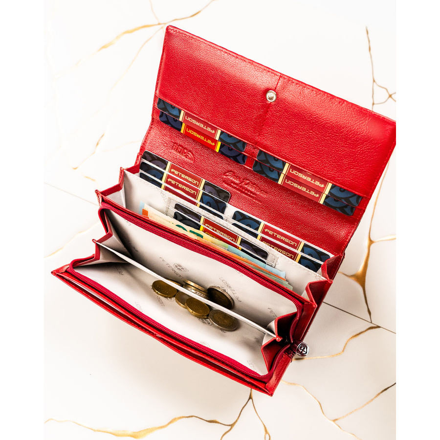 Klasyczny, duży portfel damski ze skóry naturalnej w czerwonym kolorze - Peterson