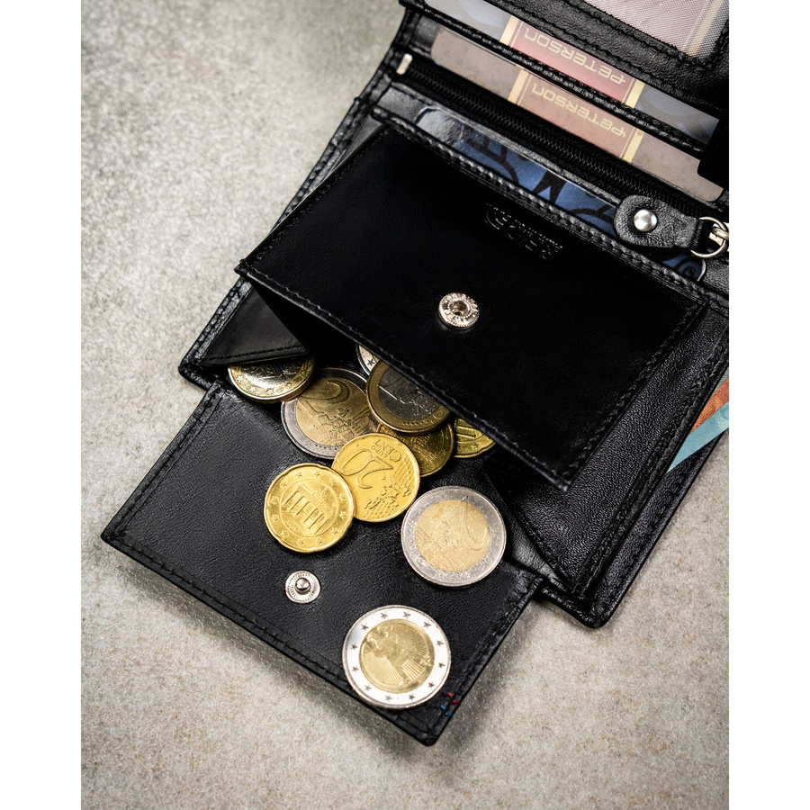 Portfel męski ze skóry naturalnej w czarnym kolorze z systemem RFID i w zestawie z brelokiem - Peterson