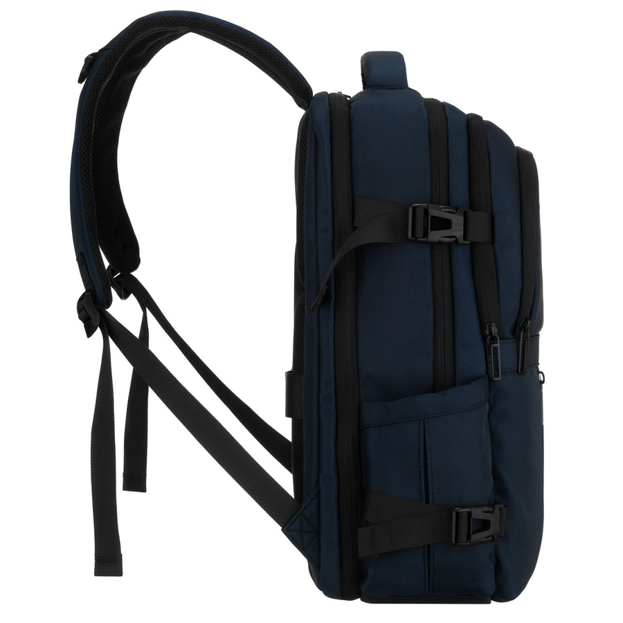 Granatowy plecak podróżny z poliestru z miejscem na laptopa, zawieszony na regulowanych szelkach - Peterson