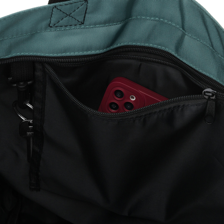 Jasnozielona shopperka damska z poliestru, zawieszona na uchwytach i doczepianym pasku - Peterson