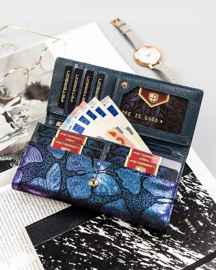 Duży, skórzany portfel damski na zatrzask i bigiel - Peterson