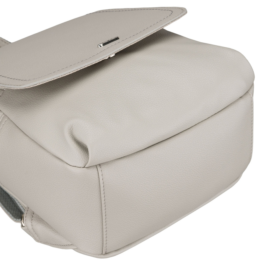 Szary, miejski plecak damski ze skóry ekologicznej - Rovicky