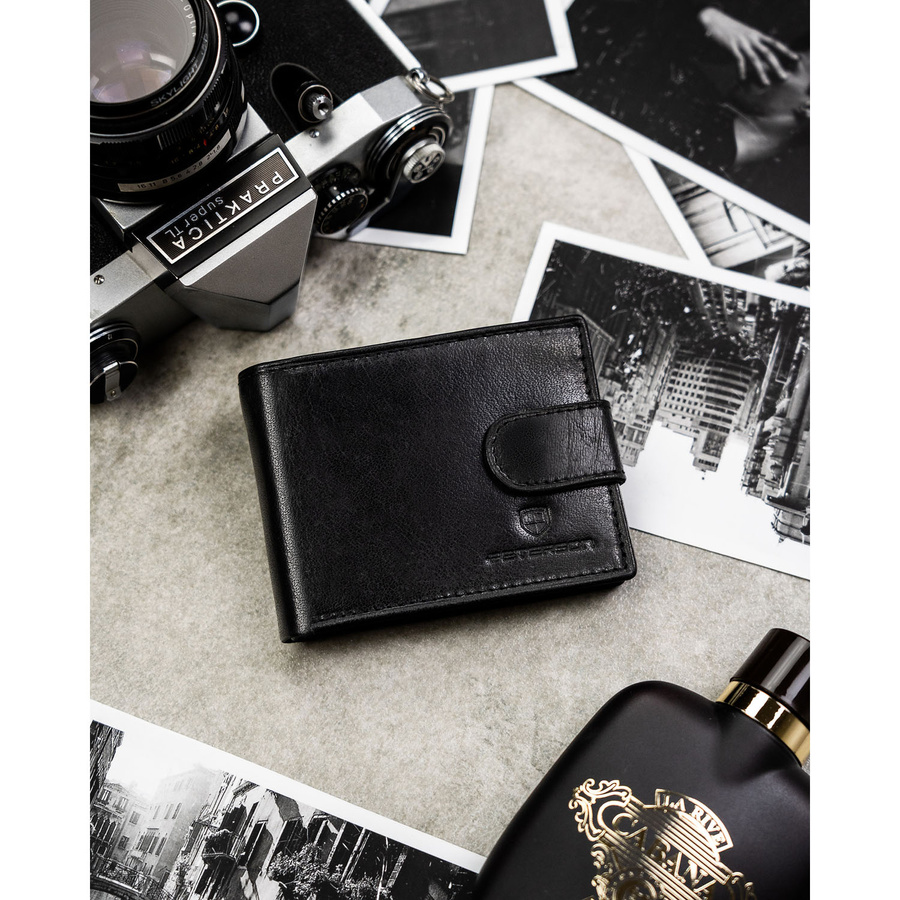 Skórzany, czarny portfel męski zamykany na zatrzask, wyposażony w system RFID - Peterson