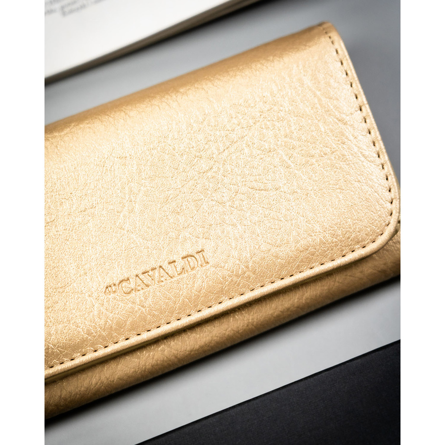 Duży portfel damski ze skóry ekologicznej w złotym kolorze, zamykany zatrzaskiem - 4U Cavaldi