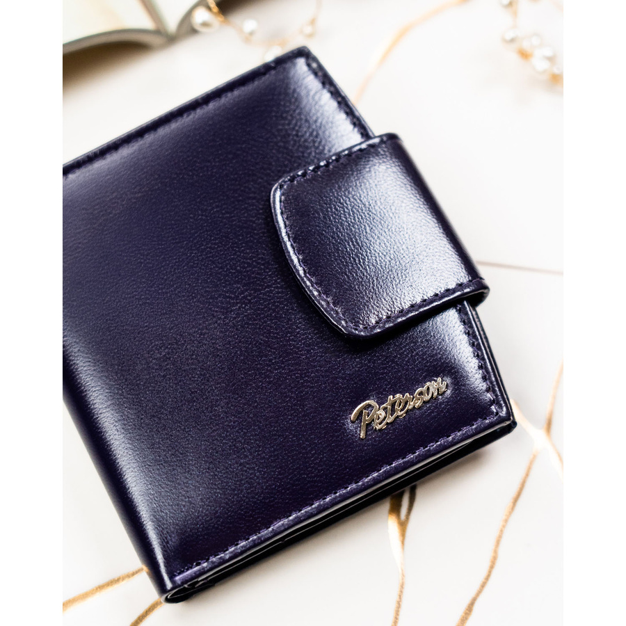 Skórzany, fioletowy portfel damski z systemem RFID, zamykany zatrzaskiem - Peterson