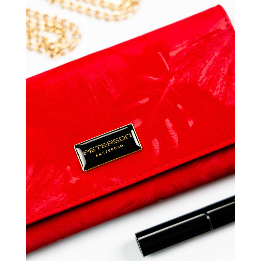 Duży, czerwony portfel damski ze skóry naturalnej i ekologicznej zamykany zatrzaskiem - Peterson