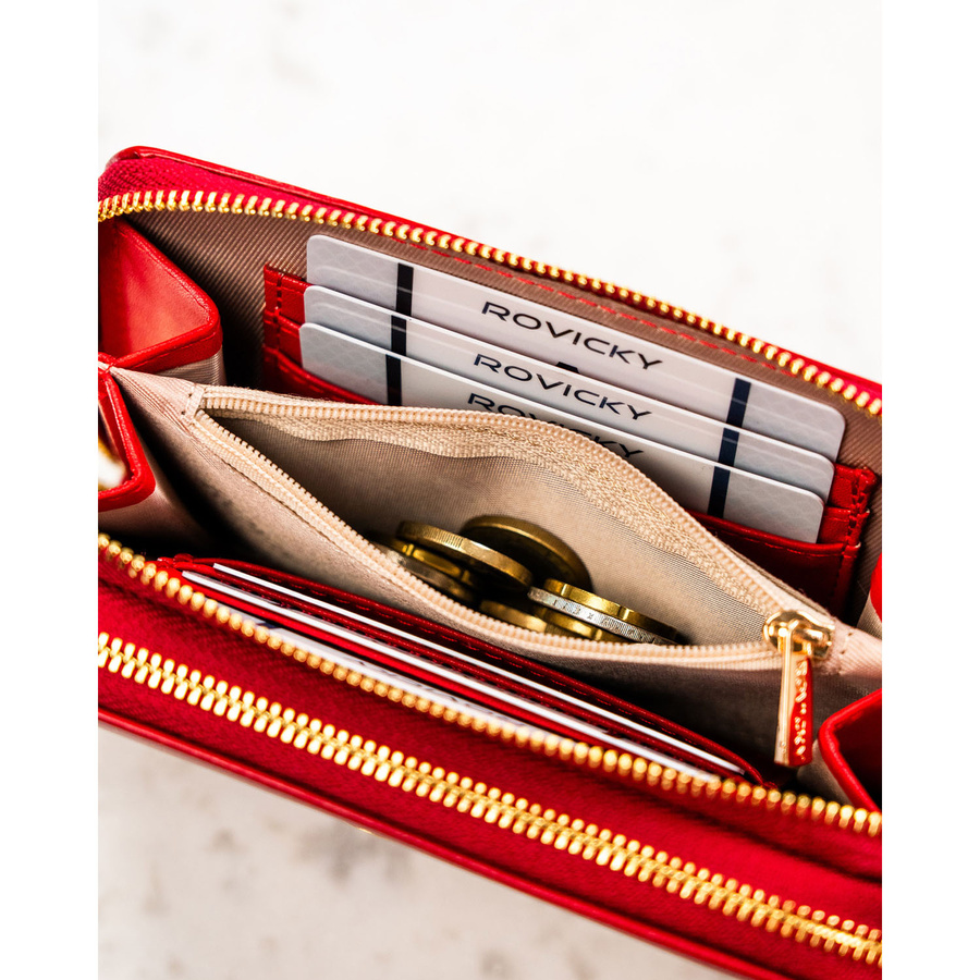Czerwony portfel-piórnik damski ze skóry ekologicznej zamykany suwakiem - Rovicky