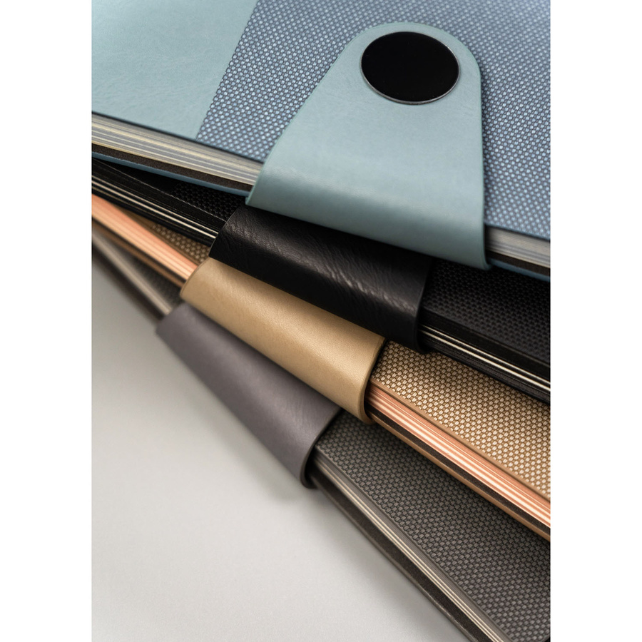 Czarny notatnik w formacie A5 z magnetycznym zapięciem - Peterson