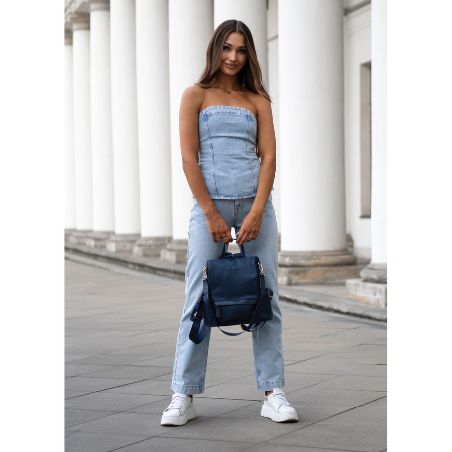 Plecak damski z nylonu i skóry ekologicznej w granatowym kolorze, zamykany suwakiem - Peterson