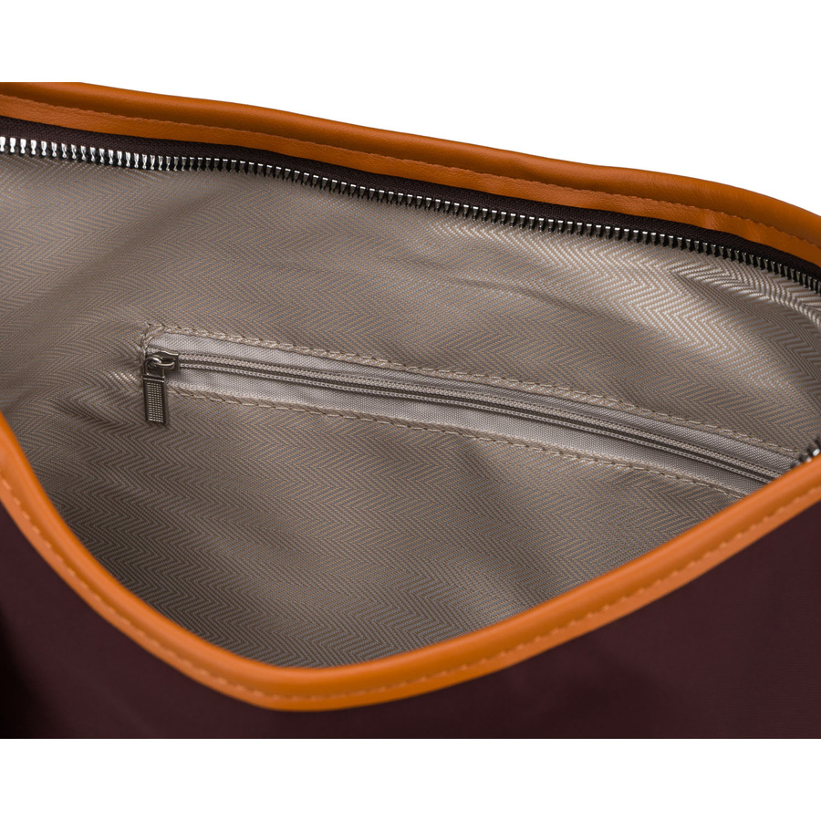 Bordowa listonoszka damska z poliestru i skóry ekologicznej zamykana suwakiem - Peterson