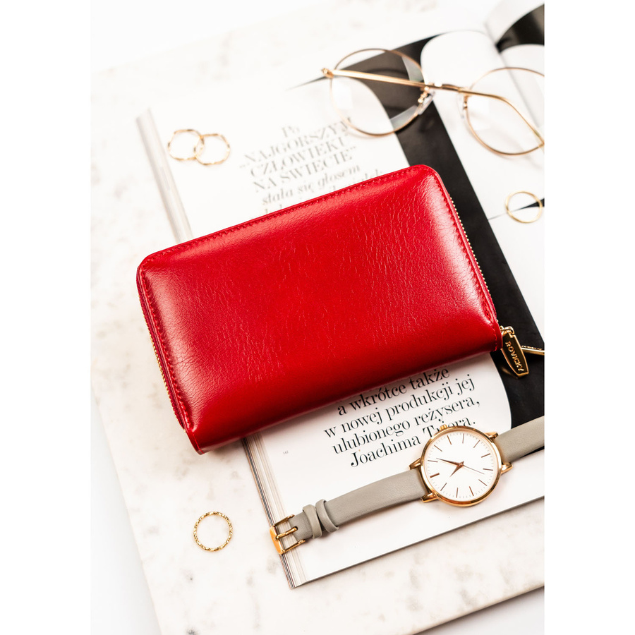 Czerwony portfel-piórnik damski ze skóry ekologicznej zamykany suwakiem - Rovicky