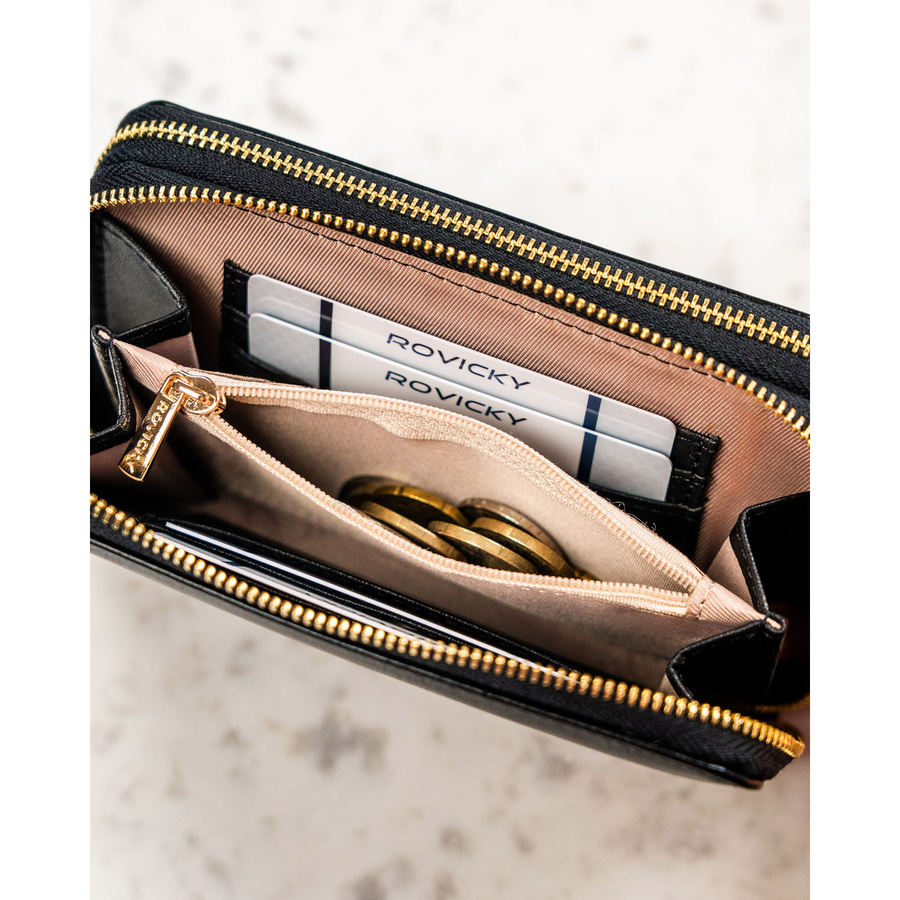 Duży, czarny portfel damski ze skóry ekologicznej zamykany suwakiem - Rovicky