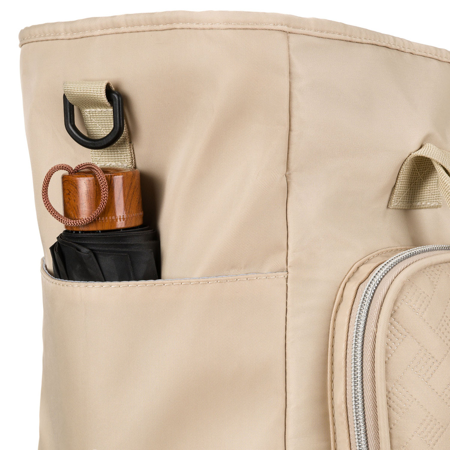 Praktyczna torba podróżna z poliestru w beżowym kolorze, wyposażona w uchwyt na walizkę - Peterson