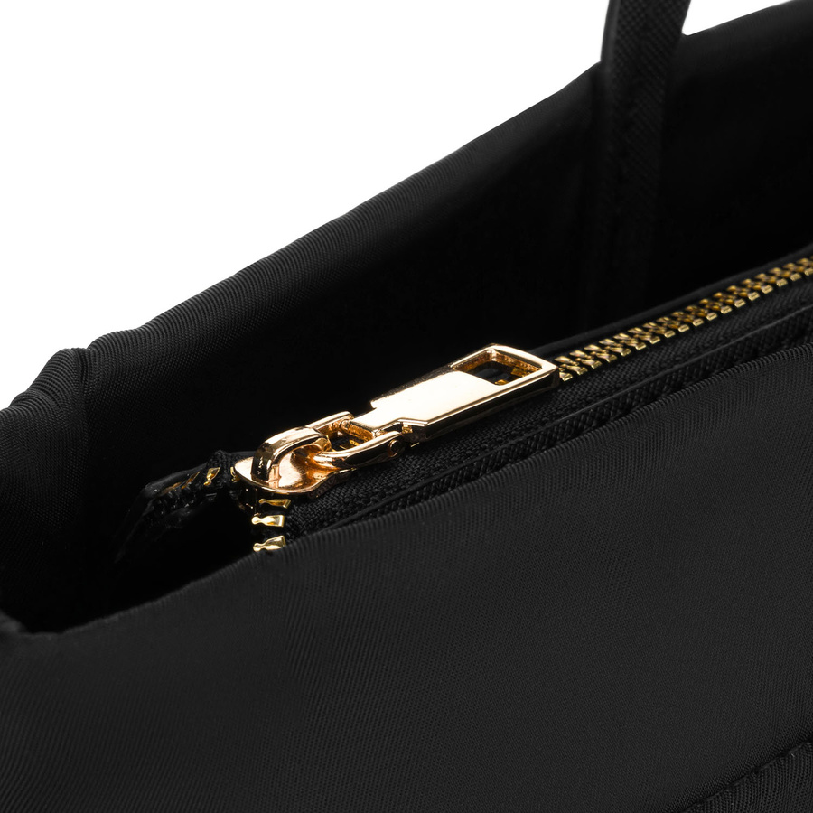 Czarna, duża shopperka damska z nylonu, mieszcząca format A4 i zamykana klipsem magnetycznym - Peterson