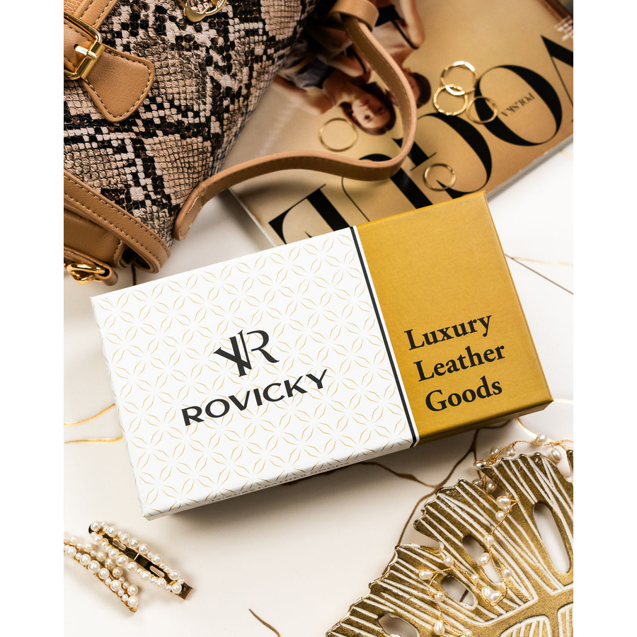 Skórzany, duży portfel damski w czarnym kolorze zamykany na zatrzask - Rovicky