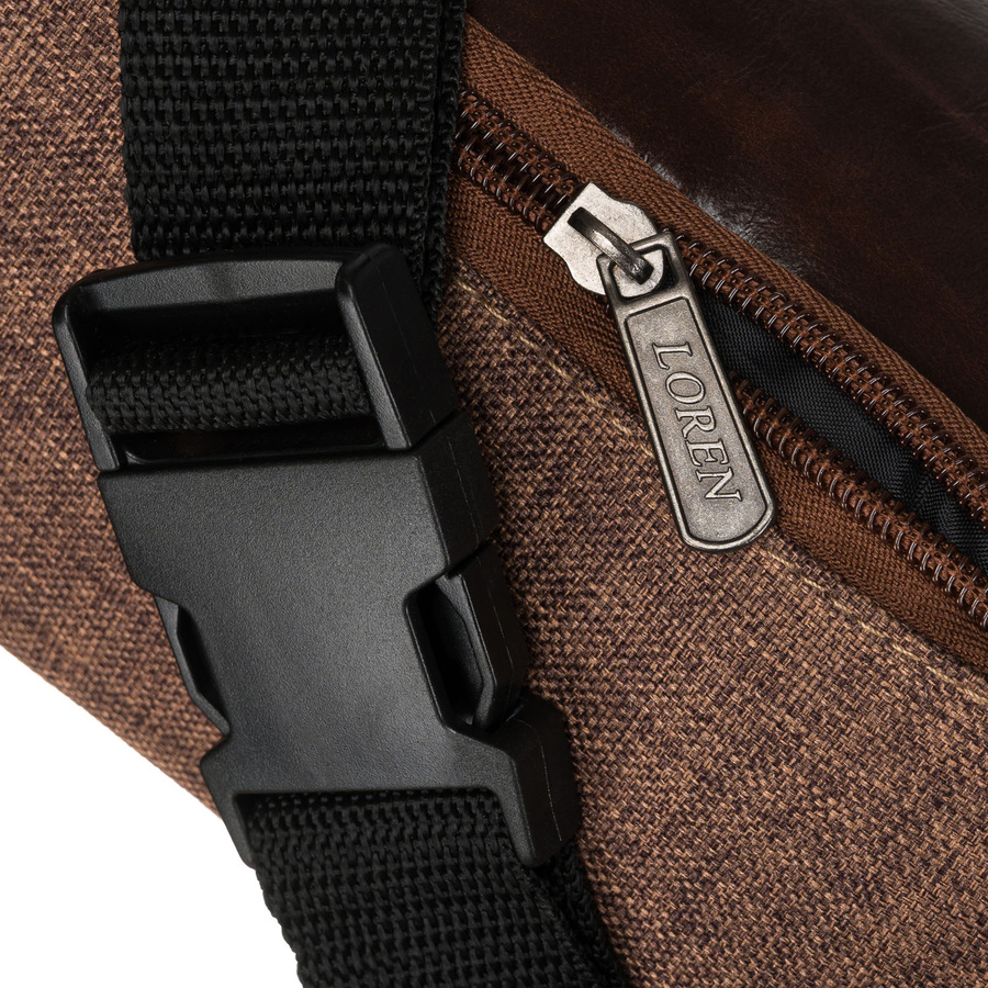 Brązowa saszetka z poliestru zawieszona na regulowanym pasku - Loren
